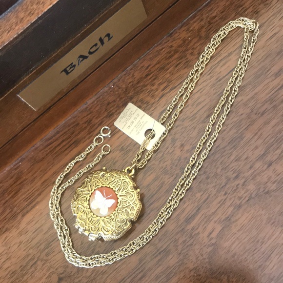 Corday Toujours Moi Le Papillon Butterfly Locket - Picture 2 of 8